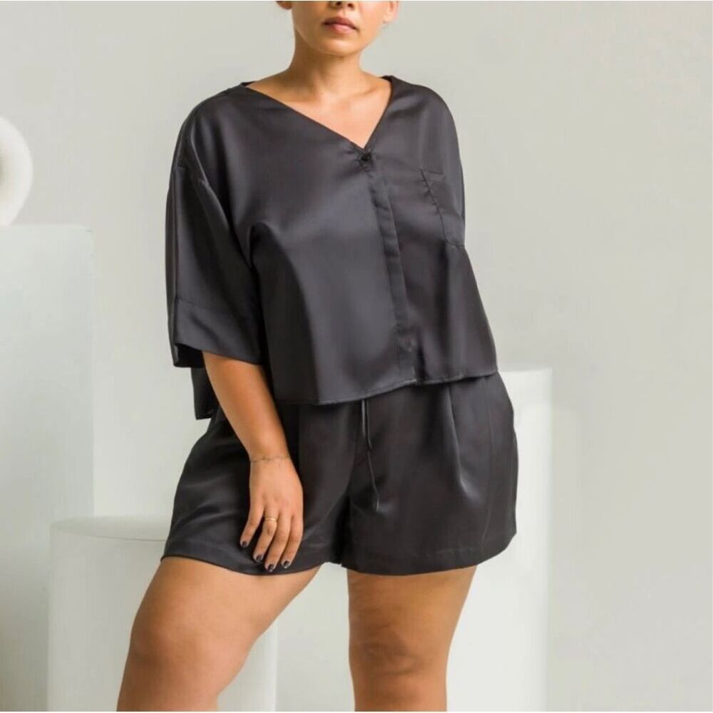 ETTITUDE sateen shorts bamboo Onyx Black small/medium NIB‎